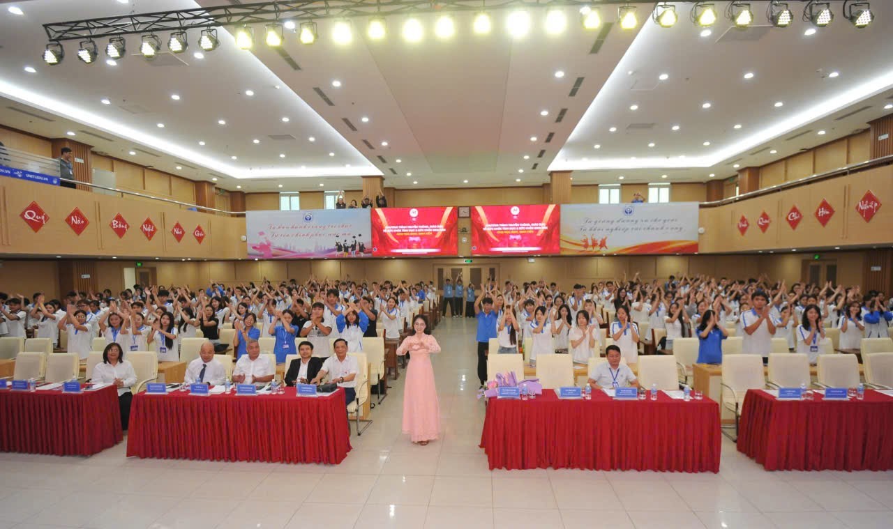 Trang bị kiến thức sức khỏe sinh sản cho giới trẻ: Khi Trang bị kiến thức sức khỏe sinh sản cho giới trẻ: Khi
