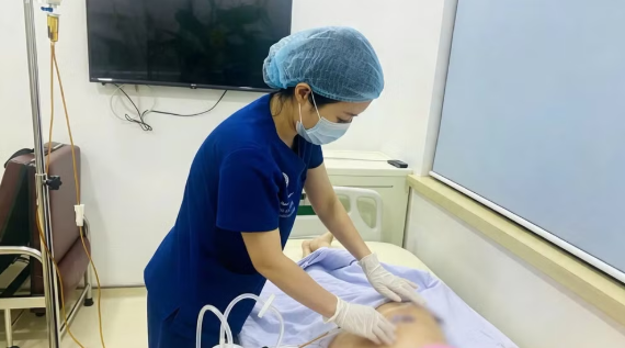 Cảnh báo biến chứng muộn sau tiêm chất làm đầy Cảnh báo biến chứng muộn sau tiêm chất làm đầy