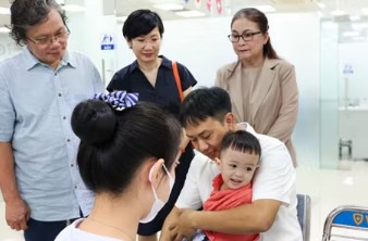 Gần 25.000 trẻ tiêm vaccine EV71 phòng tay chân miệng trong 5 ngày đầu