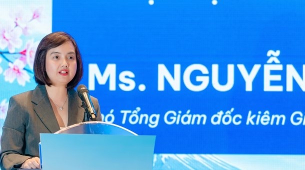 Hợp tác mang giải pháp chăm sóc mắt toàn diện cho người Việt
