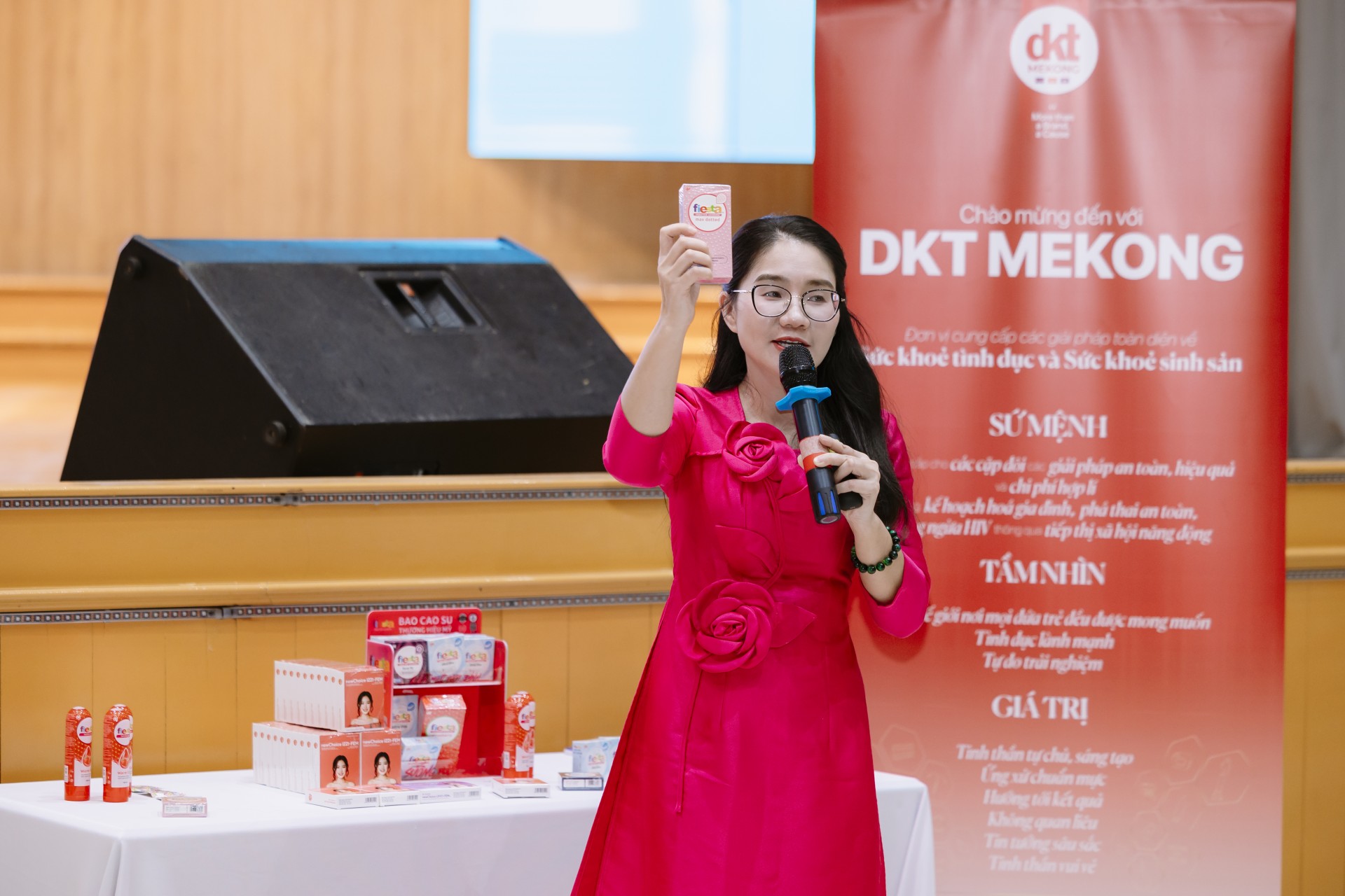 Trường Đại học Ngân hàng TP.HCM với chương trình truyền thông giáo dục Sức khỏe Tình dục và Sức khỏe Sinh sản “Chuyện khó nói to”