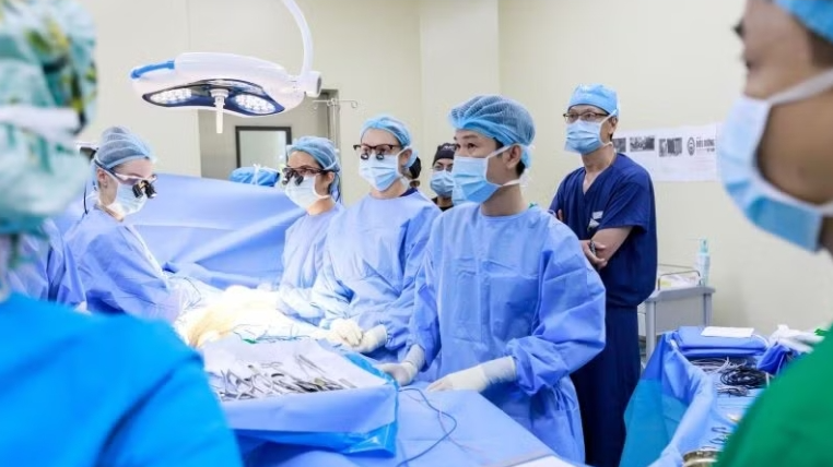 Lan tỏa giá trị nhân văn từ hợp tác y khoa quốc tế tại Huế Lan tỏa giá trị nhân văn từ hợp tác y khoa quốc tế tại Huế