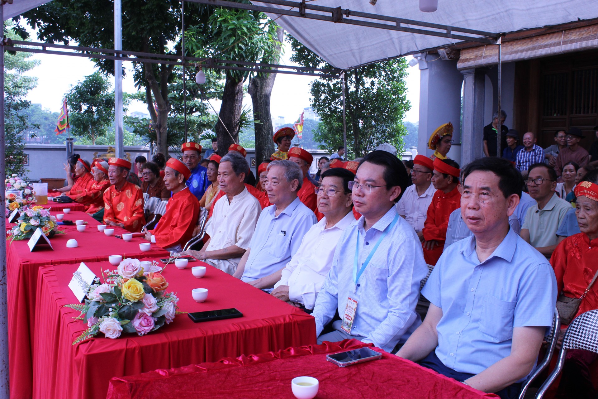 Về Linh Đàm nghe chuyện Thủy thần cứu dân và trọn vẹn niềm vui Trung thu cho trẻ nhỏ Về Linh Đàm nghe chuyện Thủy thần cứu dân và trọn vẹn niềm vui Trung thu cho trẻ nhỏ
