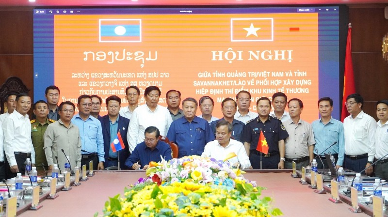 Quảng Trị - Savannakhet thúc đẩy xây dựng Khu kinh tế thương mại qua biên giới Lao Bảo - Densavan Quảng Trị - Savannakhet thúc đẩy xây dựng Khu kinh tế thương mại qua biên giới Lao Bảo - Densavan