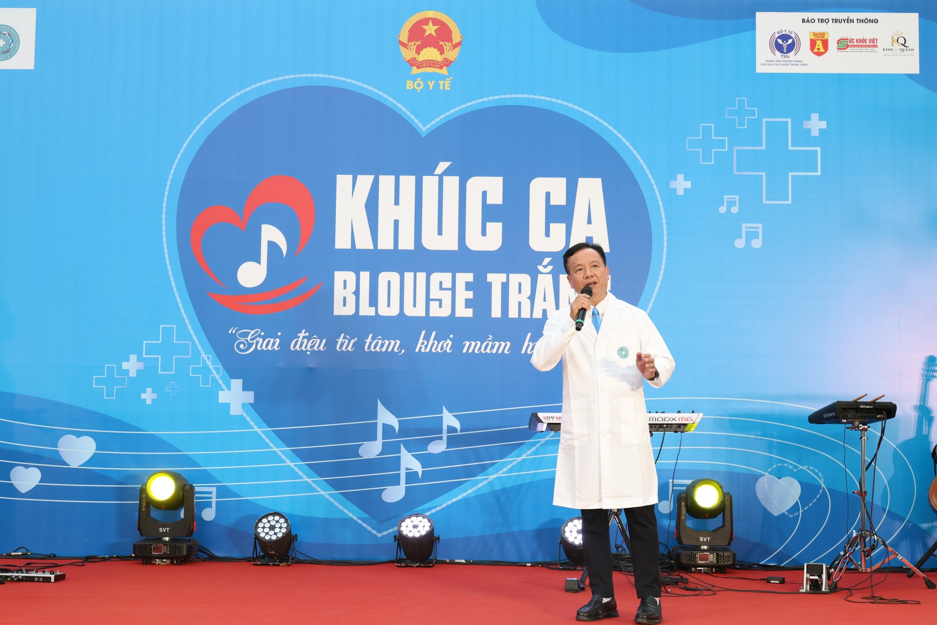 “Khúc ca Blouse trắng” – Một chiều đặc biệt tại Bệnh viện Đa khoa Hà Đông “Khúc ca Blouse trắng” – Một chiều đặc biệt tại Bệnh viện Đa khoa Hà Đông
