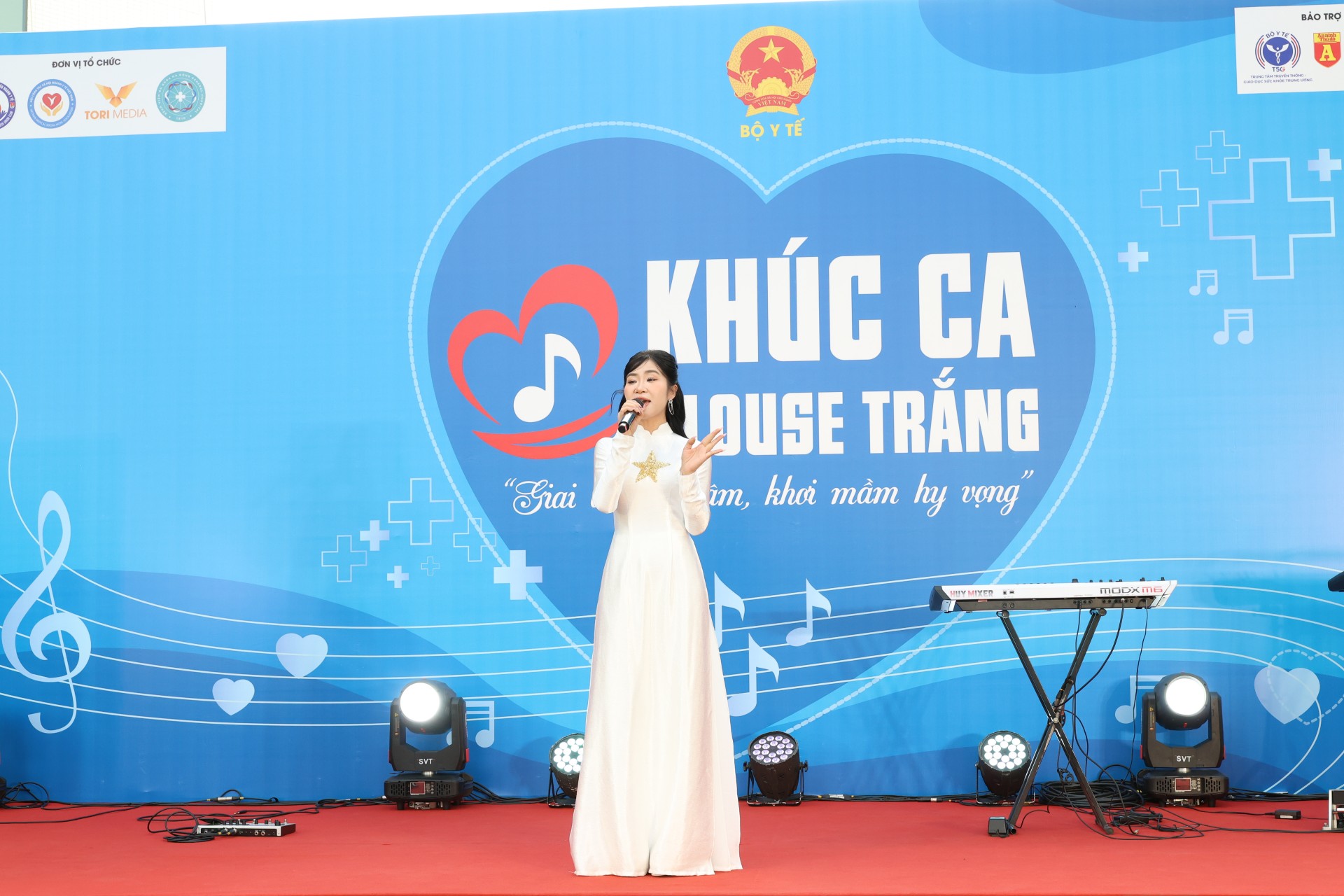 “Khúc ca Blouse trắng” – Một chiều đặc biệt tại Bệnh viện Đa khoa Hà Đông “Khúc ca Blouse trắng” – Một chiều đặc biệt tại Bệnh viện Đa khoa Hà Đông