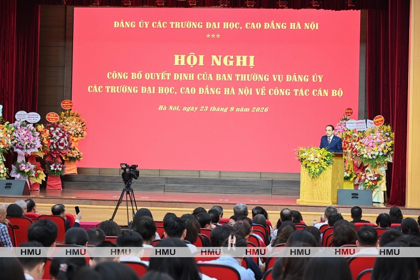 GS.TS.BS. Nguyễn Hữu Tú: Từ bác sĩ gây mê đến người đứng đầu Trường Đại học Y Hà Nội GS.TS.BS. Nguyễn Hữu Tú: Từ bác sĩ gây mê đến người đứng đầu Trường Đại học Y Hà Nội