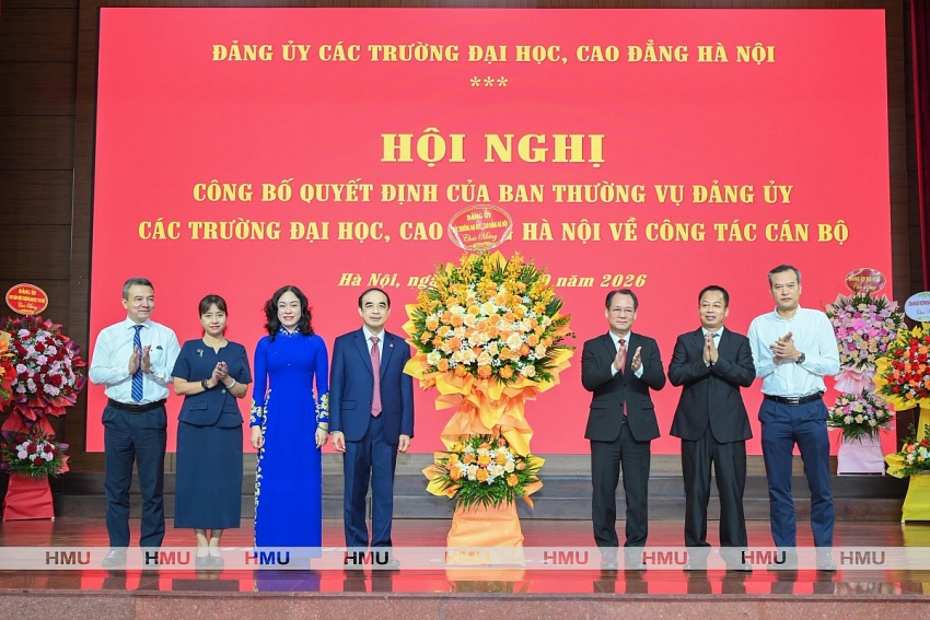 GS.TS.BS. Nguyễn Hữu Tú: Từ bác sĩ gây mê đến người đứng đầu Trường Đại học Y Hà Nội GS.TS.BS. Nguyễn Hữu Tú: Từ bác sĩ gây mê đến người đứng đầu Trường Đại học Y Hà Nội