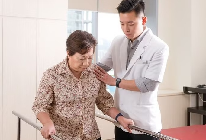 Sau tai biến mạch máu não, làm gì để phục hồi và phòng tái phát? Sau tai biến mạch máu não, làm gì để phục hồi và phòng tái phát?
