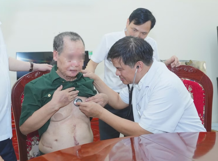 Rút ngắn khoảng cách trong tiếp cận dịch vụ y tế chất lượng cao