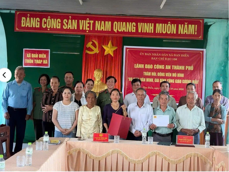 Bám dân, bám địa bàn – giữ bình yên cuộc sống Bám dân, bám địa bàn – giữ bình yên cuộc sống