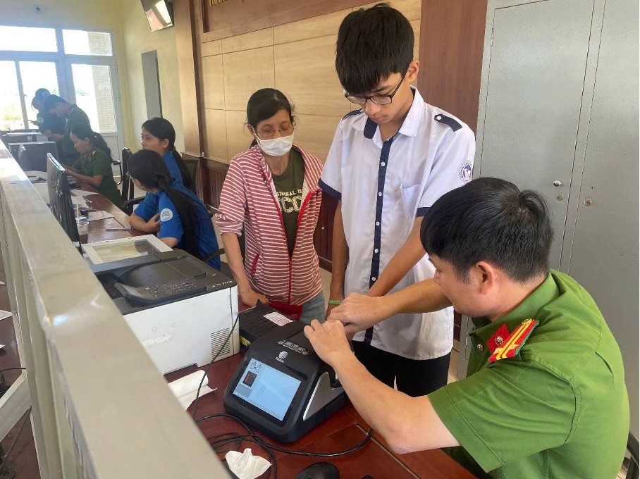 Công an Xã Đan Điền, Thành Phố Huế gần dân, sát cơ sở, vì bình yên cuộc sống của Nhân dân Công an Xã Đan Điền, Thành Phố Huế gần dân, sát cơ sở, vì bình yên cuộc sống của Nhân dân