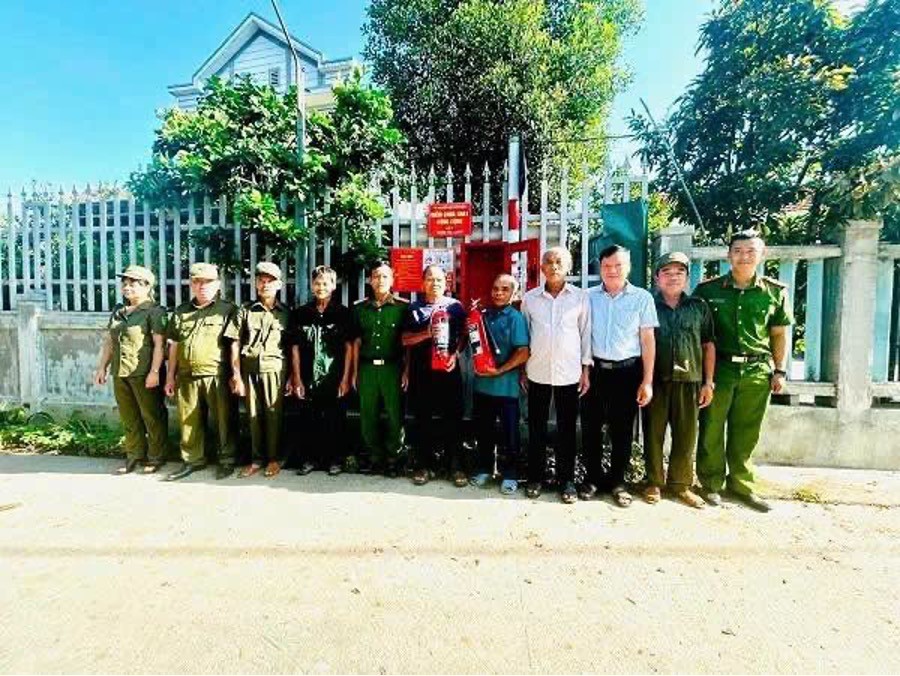 Công an Xã Đan Điền, Thành Phố Huế gần dân, sát cơ sở, vì bình yên cuộc sống của Nhân dân Công an Xã Đan Điền, Thành Phố Huế gần dân, sát cơ sở, vì bình yên cuộc sống của Nhân dân