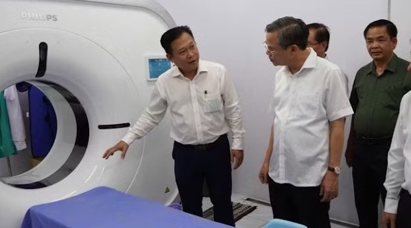 Tăng tốc hoàn thành bệnh viện 500 giường và tháo gỡ điểm nghẽn điều trị