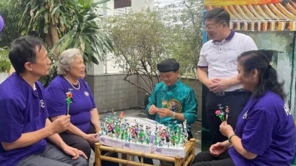 Lấy người bệnh và cộng đồng làm trung tâm