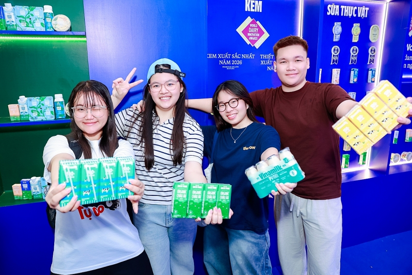Vinamilk và bài toán giữ niềm tin người tiêu dùng qua nhiều thế hệ Vinamilk và bài toán giữ niềm tin người tiêu dùng qua nhiều thế hệ