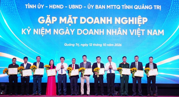Quảng Trị: Lãnh đạo tỉnh gặp mặt doanh nghiệp, nhà đầu tư năm 2026