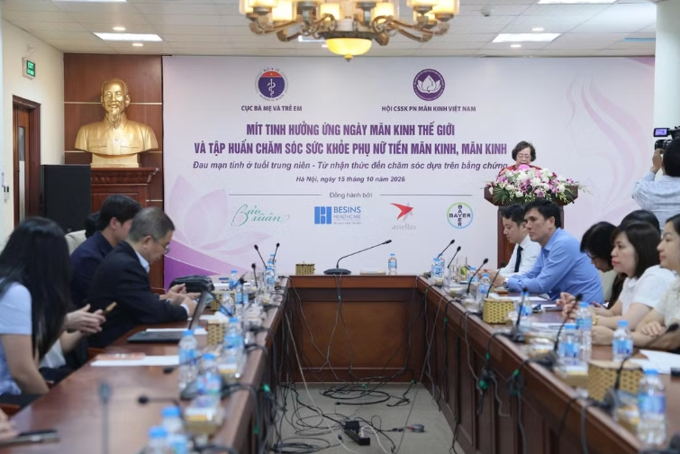Đau mạn tính và loãng xương đe dọa sức khỏe phụ nữ tuổi trung niên