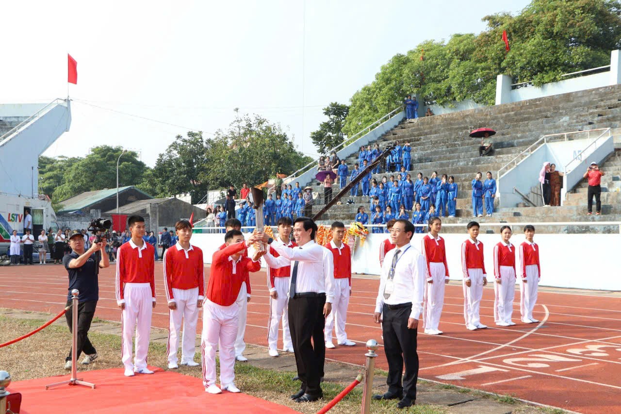 Khai mạc đại hội TDTT tỉnh Lạng Sơn lần thứ X, khí thế mới, nâng cao sức khỏe toàn dân và vị thế Xứ Lạng