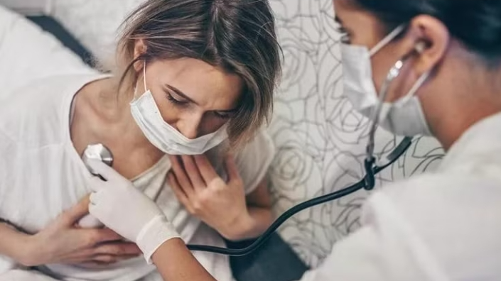 Cảnh báo những hệ lụy sức khỏe có thể xuất hiện khi nằm quá lâu trên giường Cảnh báo những hệ lụy sức khỏe có thể xuất hiện khi nằm quá lâu trên giường