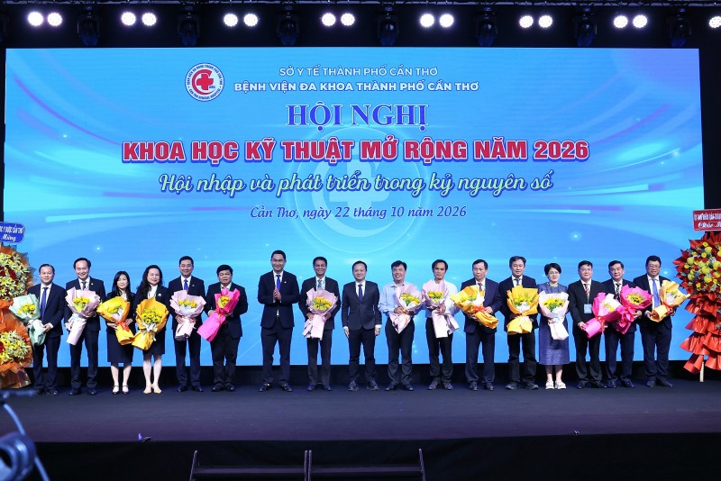 Mang  dịch vụ y tế an toàn, chất lượng cao và hiện đại nhất đến người dân trong kỷ nguyên số