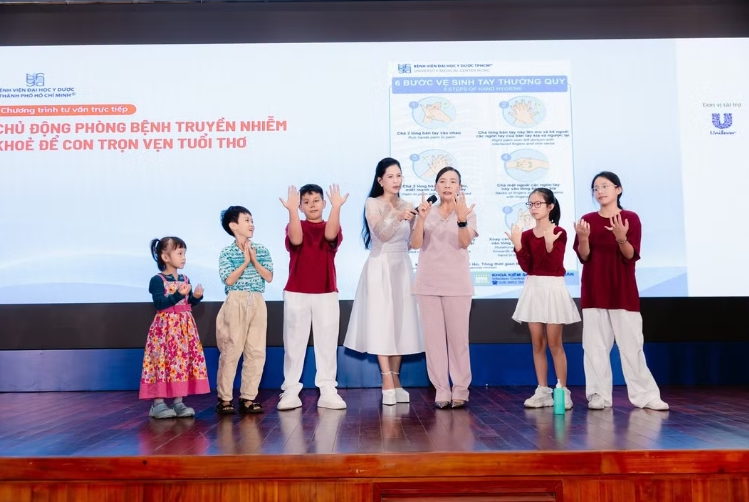 Chăm sóc vệ sinh cá nhân đúng cách, bảo vệ con khỏe mạnh, trọn vẹn tuổi thơ Chăm sóc vệ sinh cá nhân đúng cách, bảo vệ con khỏe mạnh, trọn vẹn tuổi thơ