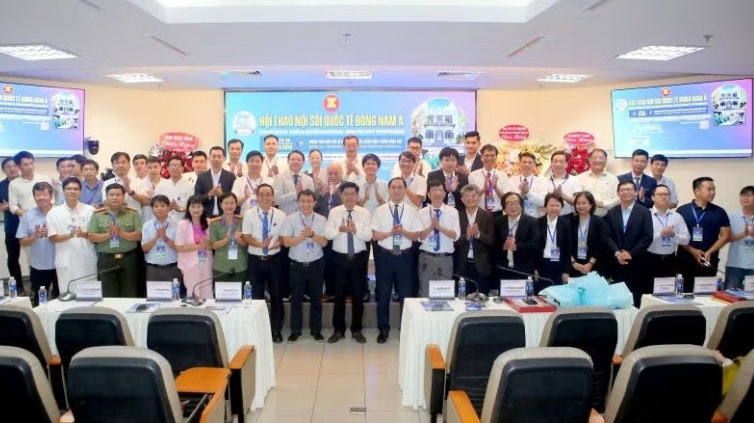 Kết nối chuyên gia, phát triển nội soi can thiệp chuyên sâu khu vực Đông Nam Á Kết nối chuyên gia, phát triển nội soi can thiệp chuyên sâu khu vực Đông Nam Á