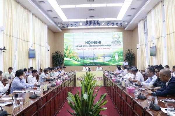 Lãnh đạo TP Cần Thơ gặp gỡ, đồng hành cùng doanh nghiệp, hướng tới mục tiêu phát triển chung