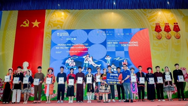 Vinamilk chung tay xây dựng “ Sức đề kháng số” cho thế hệ tương lai