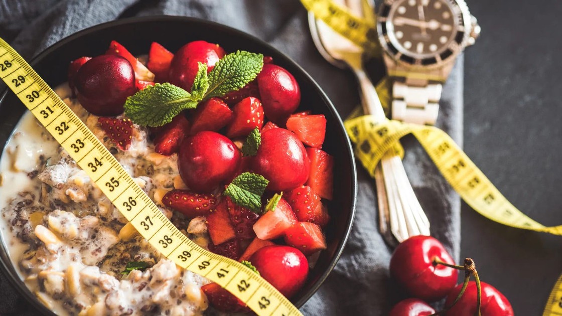 Mùa hè ăn quả gì để giữ vòng eo thon gọn?