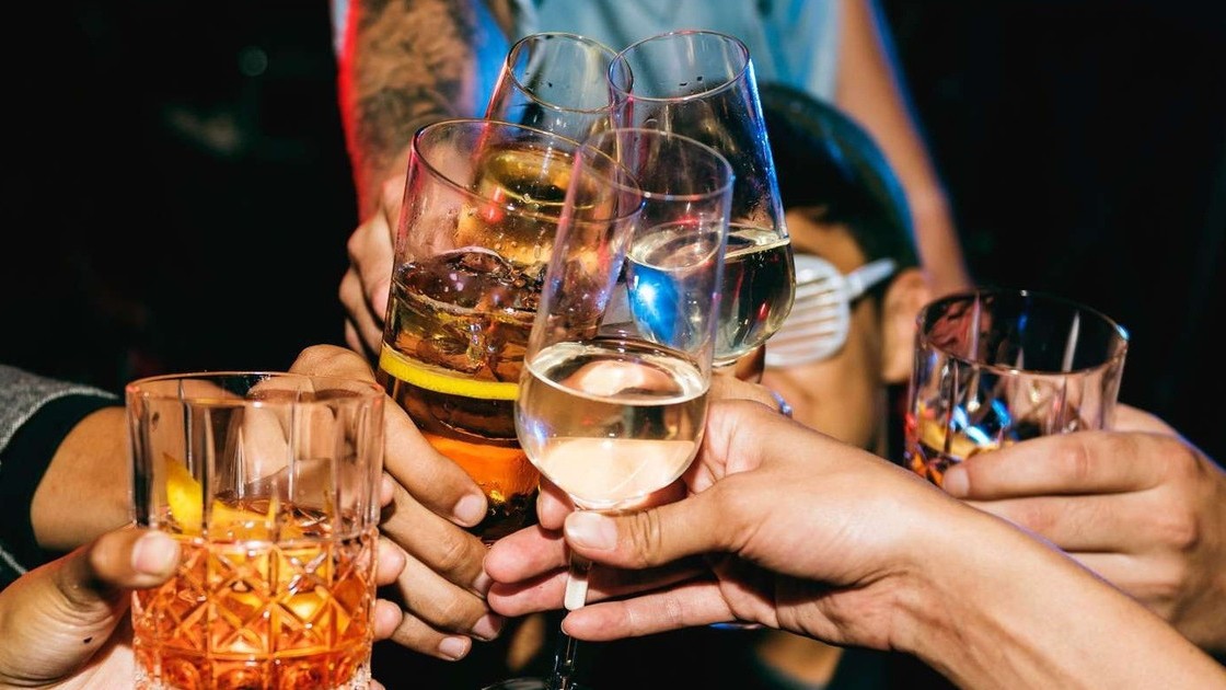 Một thói quen hàng triệu người duy trì mỗi ngày đang bị khoa học đặt dấu hỏi