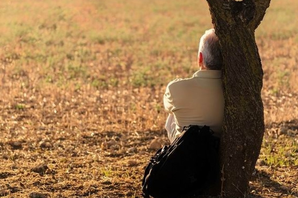 Đừng để cô đơn “rút ngắn” tuổi già
