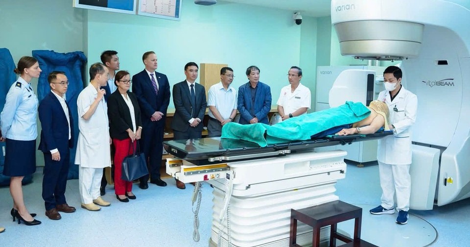 Khai trương mô hình đào tạo xạ trị - xạ phẫu đầu tiên tại Việt Nam
