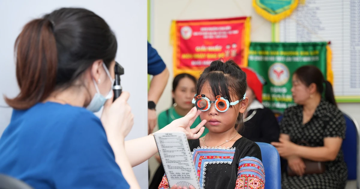 Khám sức khỏe định kỳ cho trẻ dưới 6 tuổi: Bổ sung sàng lọc nguy cơ tự kỷ, lưu hồ sơ điện tử Khám sức khỏe định kỳ cho trẻ dưới 6 tuổi: Bổ sung sàng lọc nguy cơ tự kỷ, lưu hồ sơ điện tử