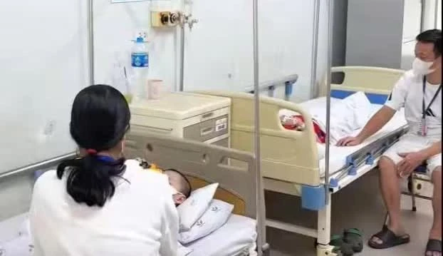 Bộ Y tế lưu ý nguy cơ lây virus Adeno ở nơi đông người Bộ Y tế lưu ý nguy cơ lây virus Adeno ở nơi đông người
