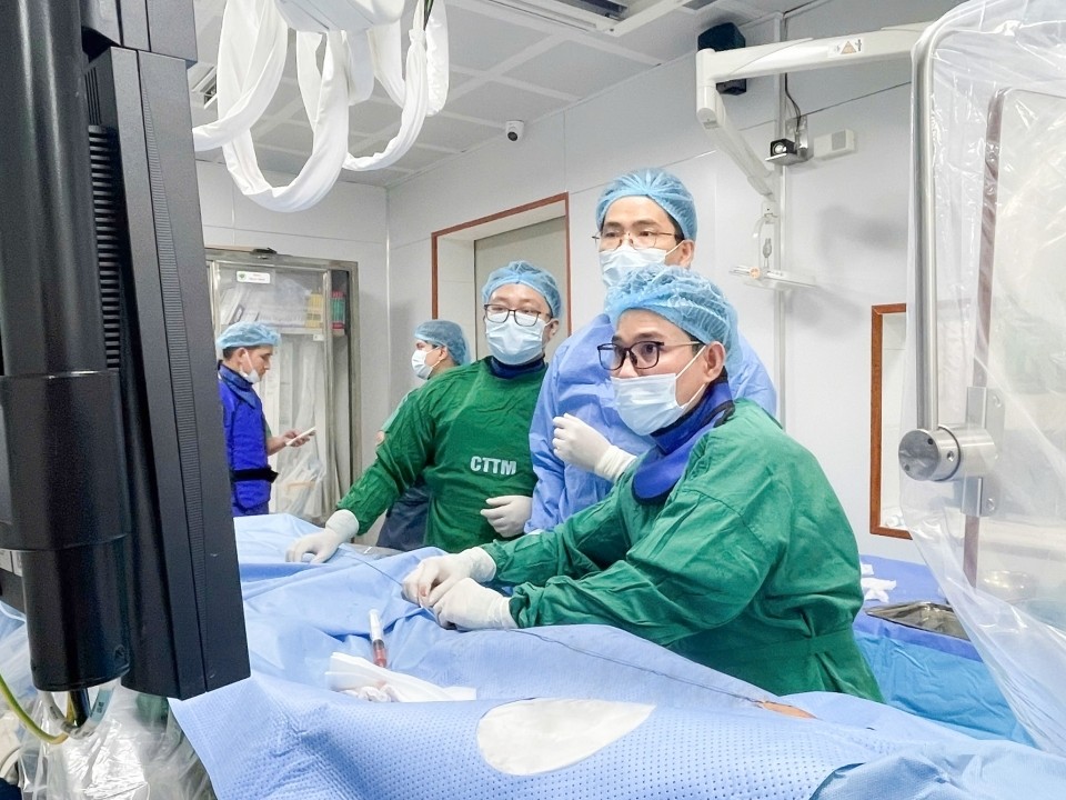 Kỹ thuật chuyên sâu mở thêm cơ hội sống cho người cao tuổi bị đột quỵ