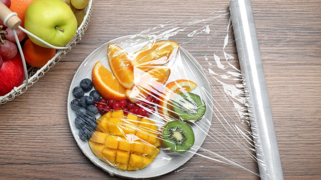 6 loại thực phẩm tuyệt đối không nên bọc bằng màng bọc thực phẩm