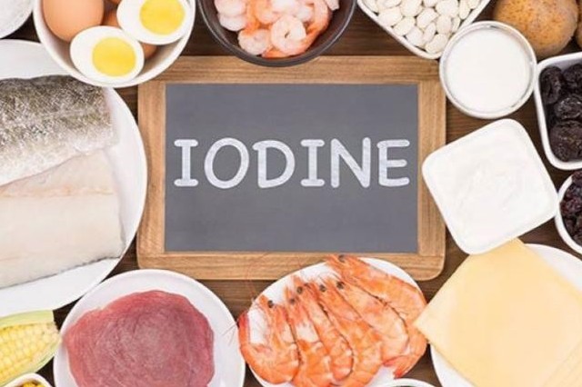 Chế độ ăn cho người bướu cổ: Nên ăn gì, tránh gì?