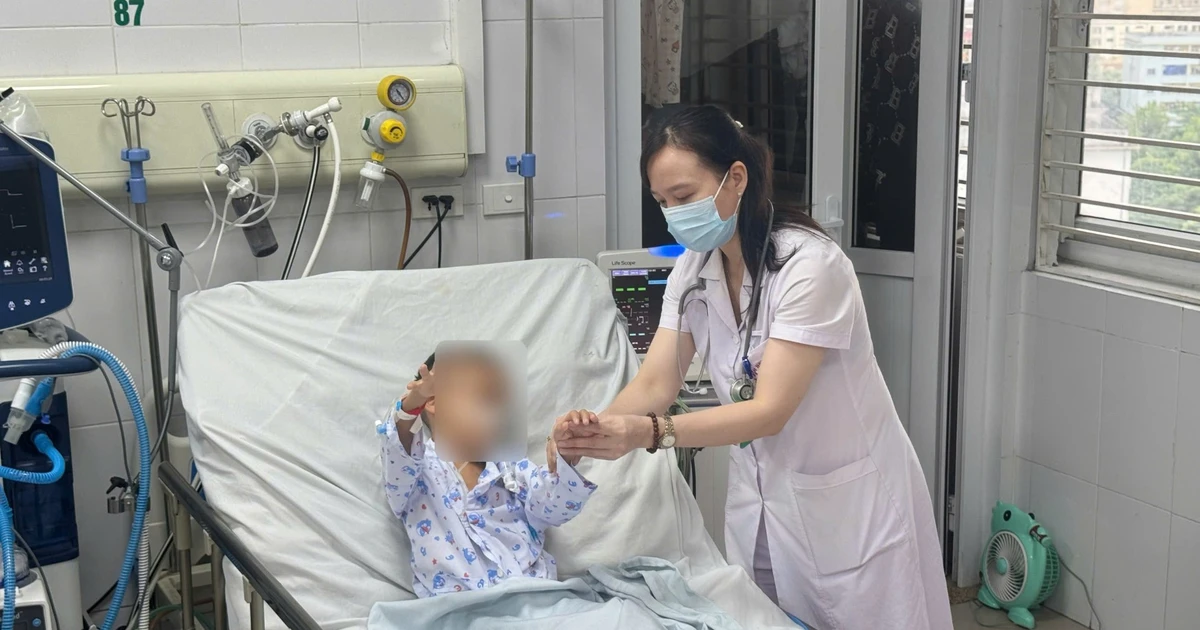Cảnh giác viêm não Nhật Bản khi trẻ sốt, đau đầu Cảnh giác viêm não Nhật Bản khi trẻ sốt, đau đầu