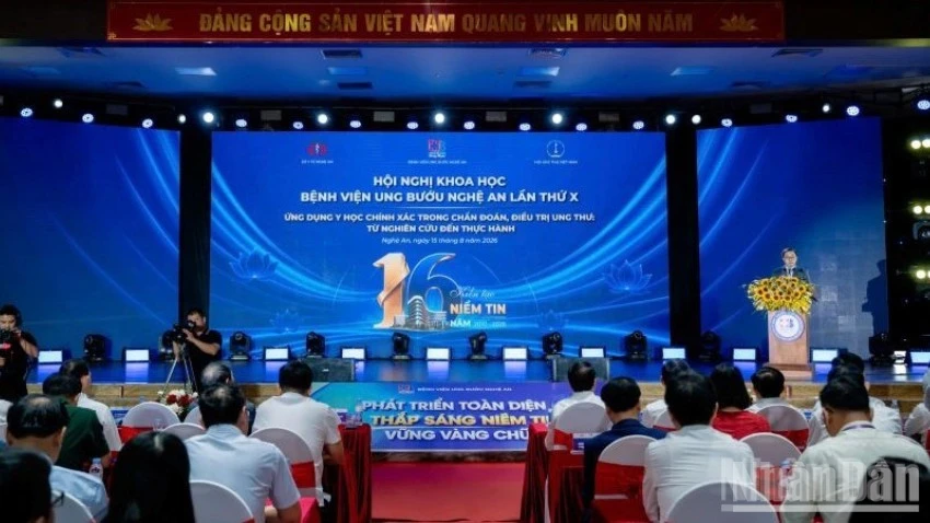 Ứng dụng y học chính xác trong chẩn đoán, điều trị ung thư đến gần hơn với người bệnh Ứng dụng y học chính xác trong chẩn đoán, điều trị ung thư đến gần hơn với người bệnh