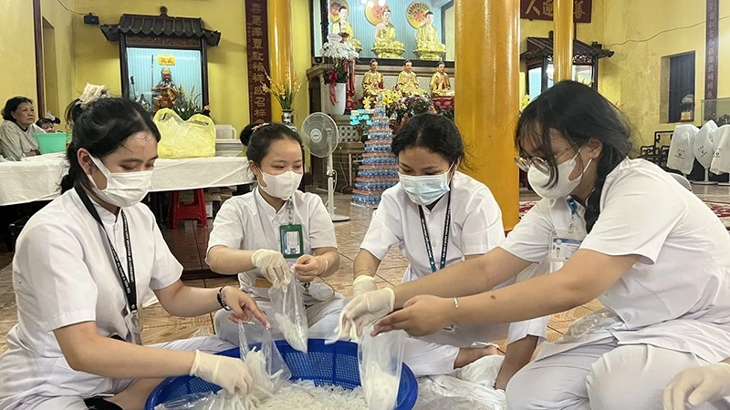 Tháng 7 thăm “nhà thương” có hệ sinh thái ngập tràn thương yêu Tháng 7 thăm “nhà thương” có hệ sinh thái ngập tràn thương yêu