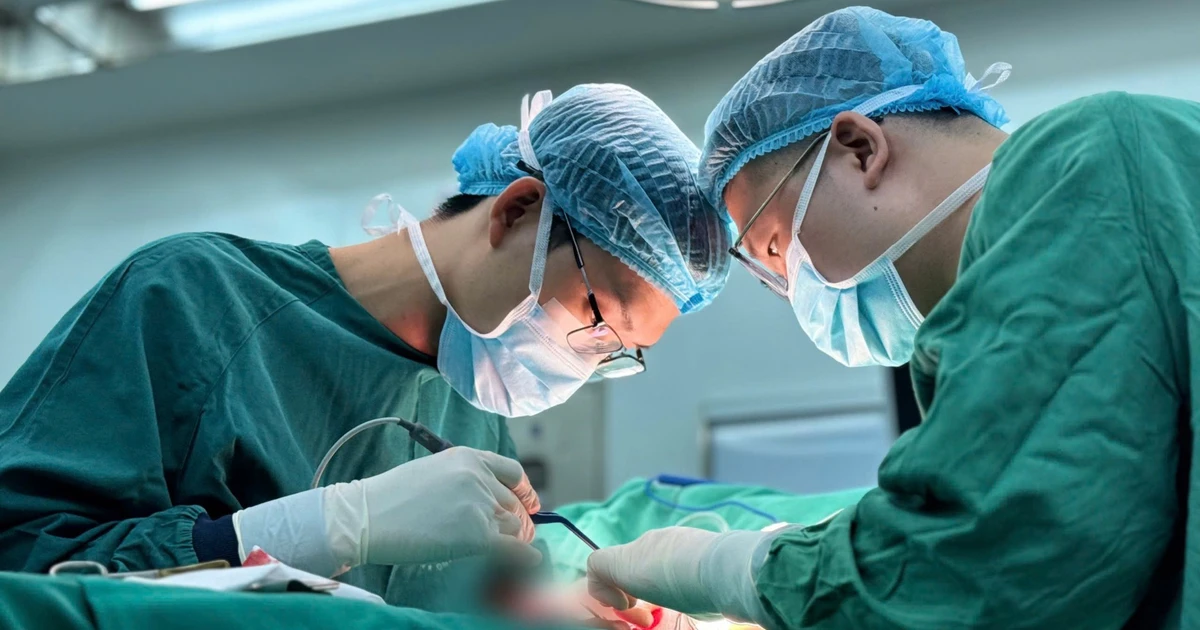 Cảnh báo biến chứng thẩm mỹ dai dẳng sau can thiệp vùng ngực Cảnh báo biến chứng thẩm mỹ dai dẳng sau can thiệp vùng ngực