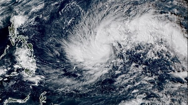 Thời tiết ngày 5/10: Gió mạnh, sóng lớn trên biển do ảnh hưởng của bão Koinu