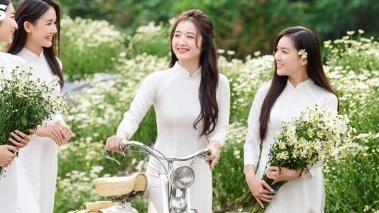 Dự báo thời tiết ngày 25/10: Bắc Bộ trời nắng, Trung Bộ mưa lớn giảm dần