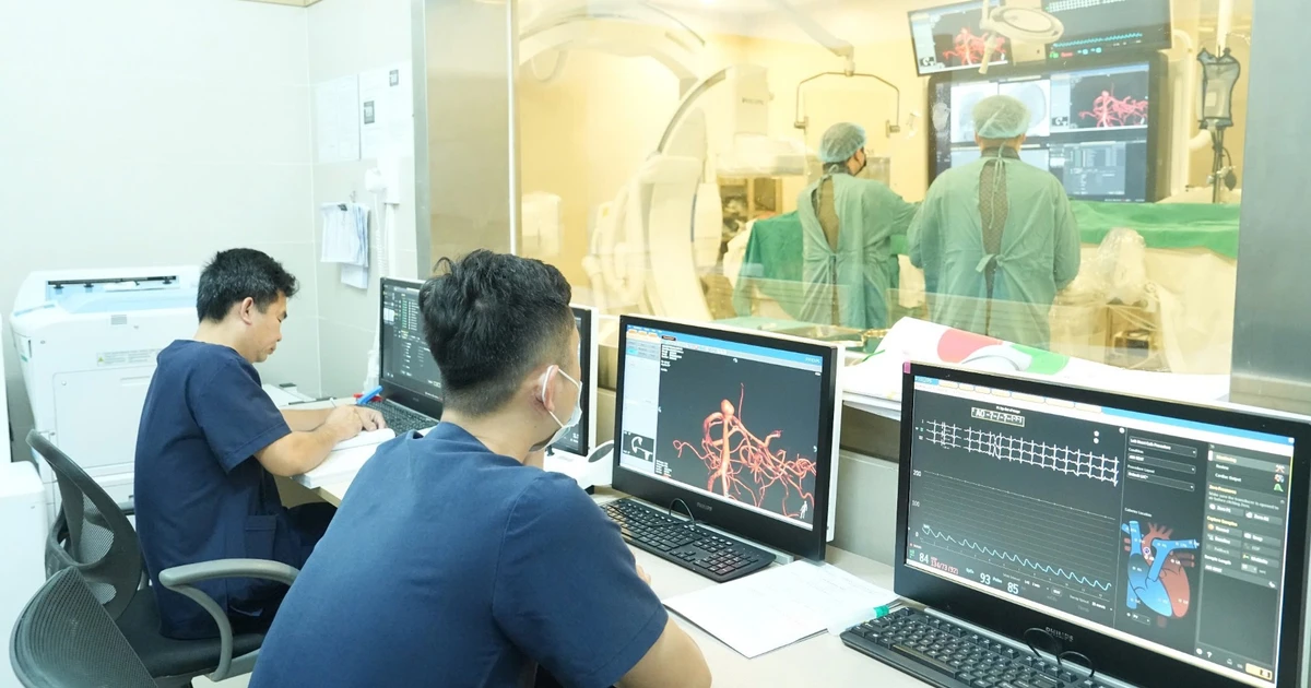 Rút ngắn khoảng cách trong tiếp cận dịch vụ y tế chất lượng cao