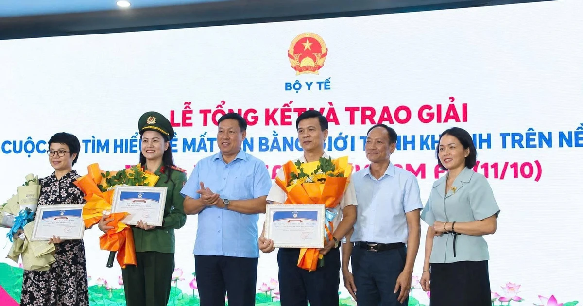 Gần 95 nghìn người tham gia cuộc thi tìm hiểu về mất cân bằng giới tính khi sinh Gần 95 nghìn người tham gia cuộc thi tìm hiểu về mất cân bằng giới tính khi sinh