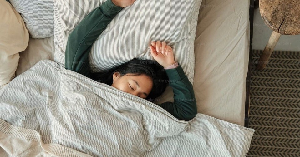 Cảnh báo những hệ lụy sức khỏe có thể xuất hiện khi nằm quá lâu trên giường