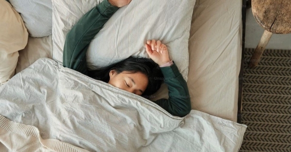 Cảnh báo những hệ lụy sức khỏe có thể xuất hiện khi nằm quá lâu trên giường