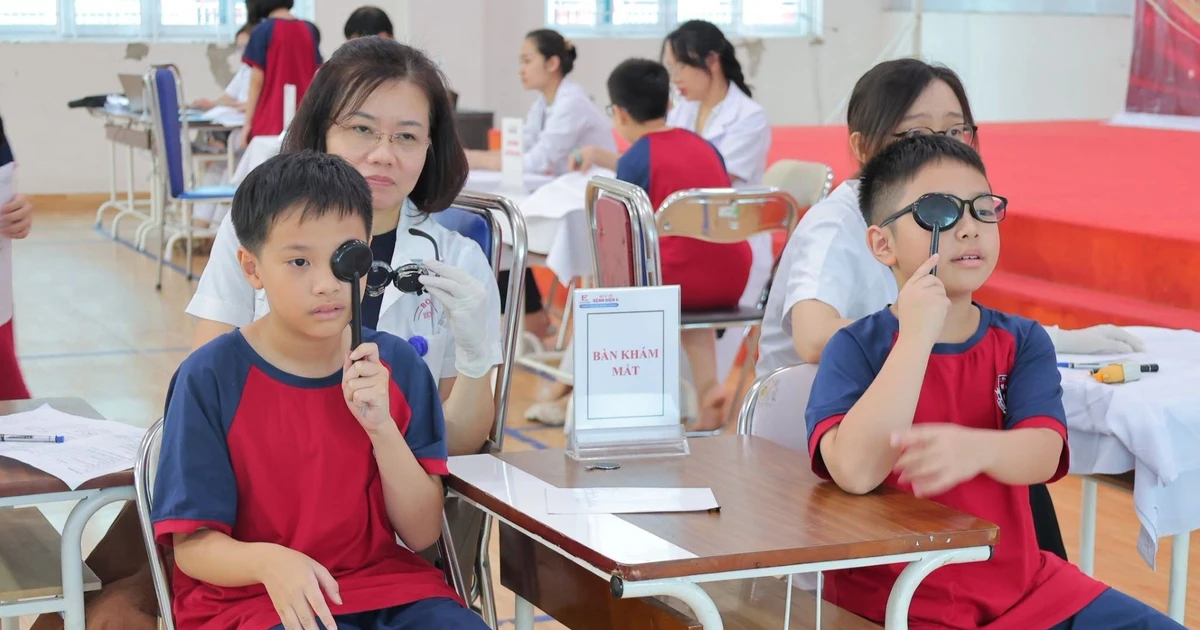 Cận thị học đường gia tăng: Phát hiện sớm để kiểm soát hiệu quả Cận thị học đường gia tăng: Phát hiện sớm để kiểm soát hiệu quả