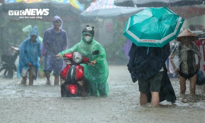 Từ chiều tối 7/11 đến sáng 8/11, khu vực Hà Tĩnh đến Bình Thuận có mưa rào và rải rác có dông.